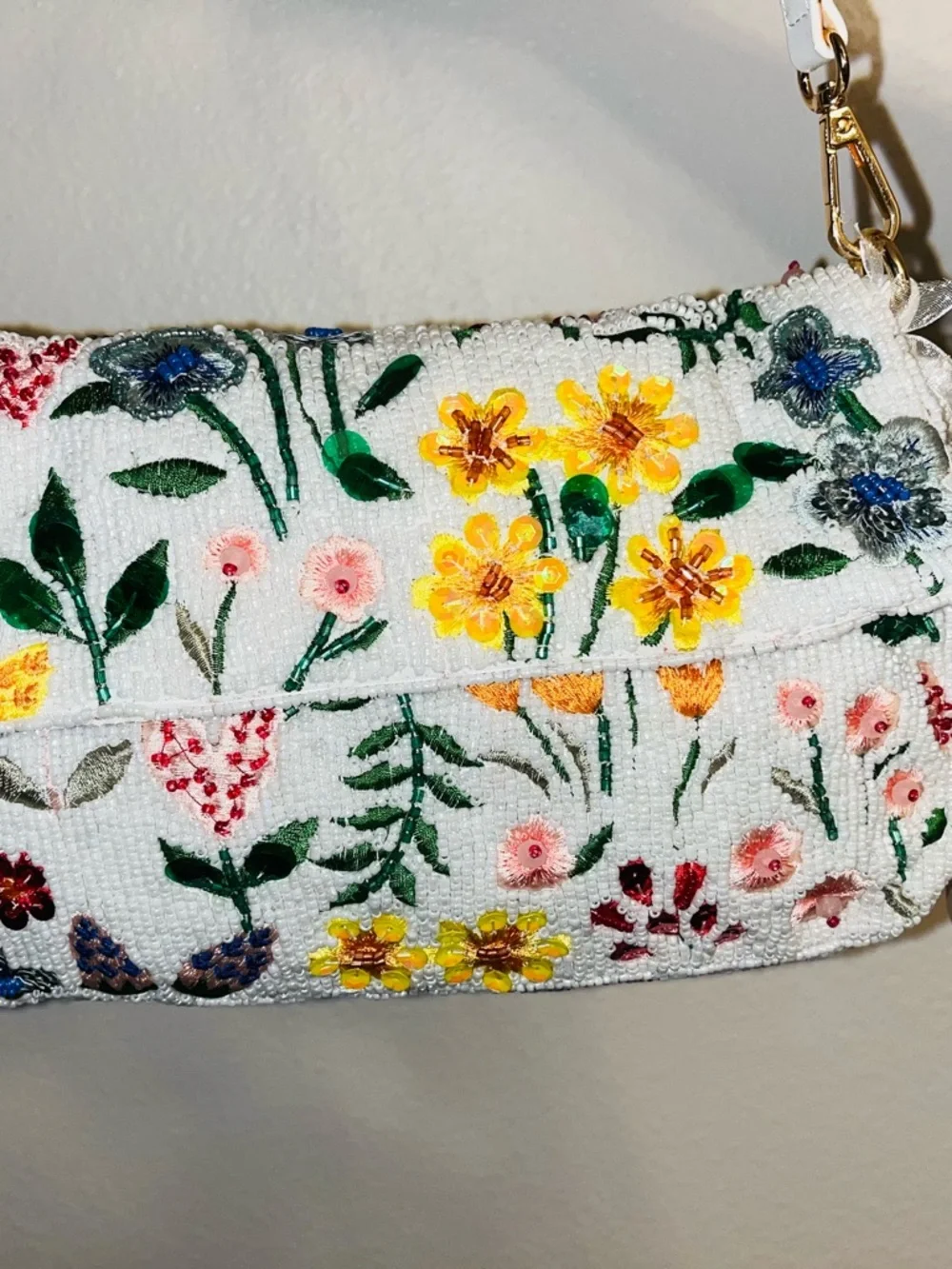 NWT Beaded Floral Shoulder Bag White Multicolor Embroidered Purse - Picture 2 of 7